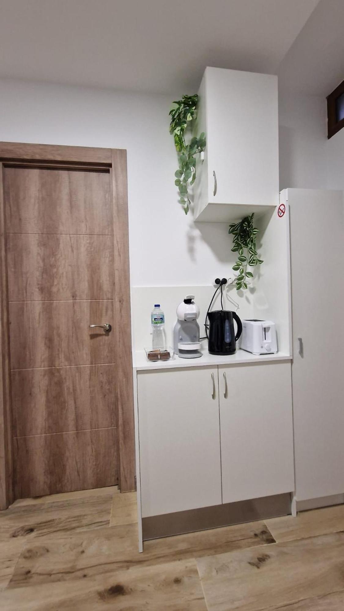 Almendrales Apartment Madrid Exterior photo