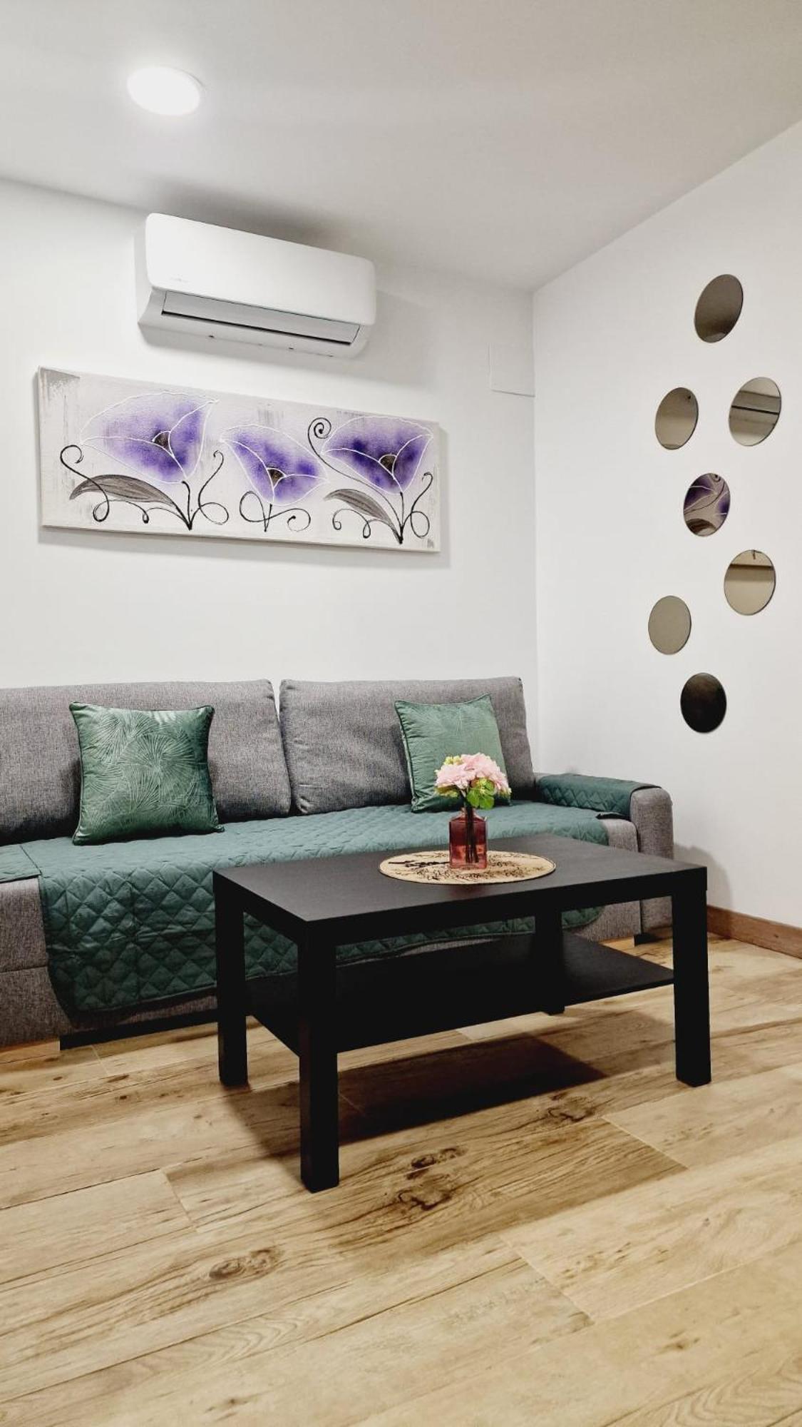 Almendrales Apartment Madrid Exterior photo